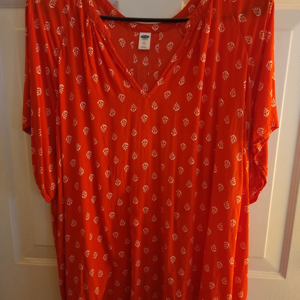 Old Navy Red and White Patterned Blouse